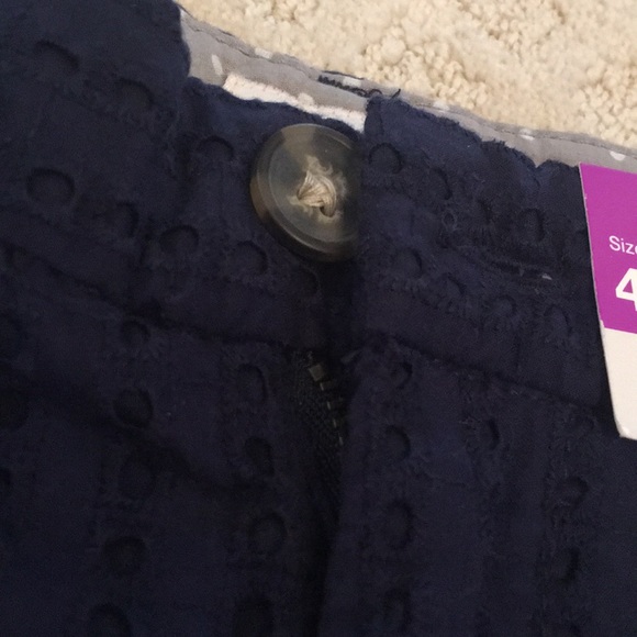 Short - Picture 3 of 3